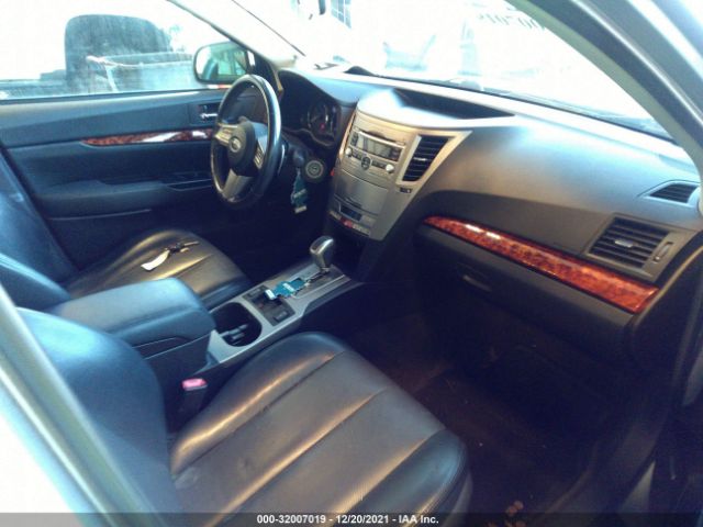 Photo 4 VIN: 4S3BMDK69B2253119 - SUBARU LEGACY 