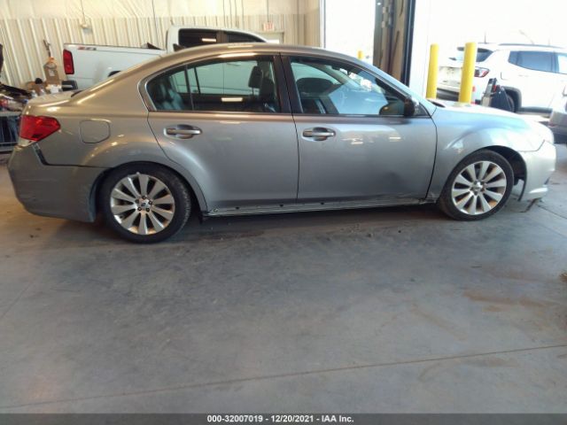 Photo 5 VIN: 4S3BMDK69B2253119 - SUBARU LEGACY 