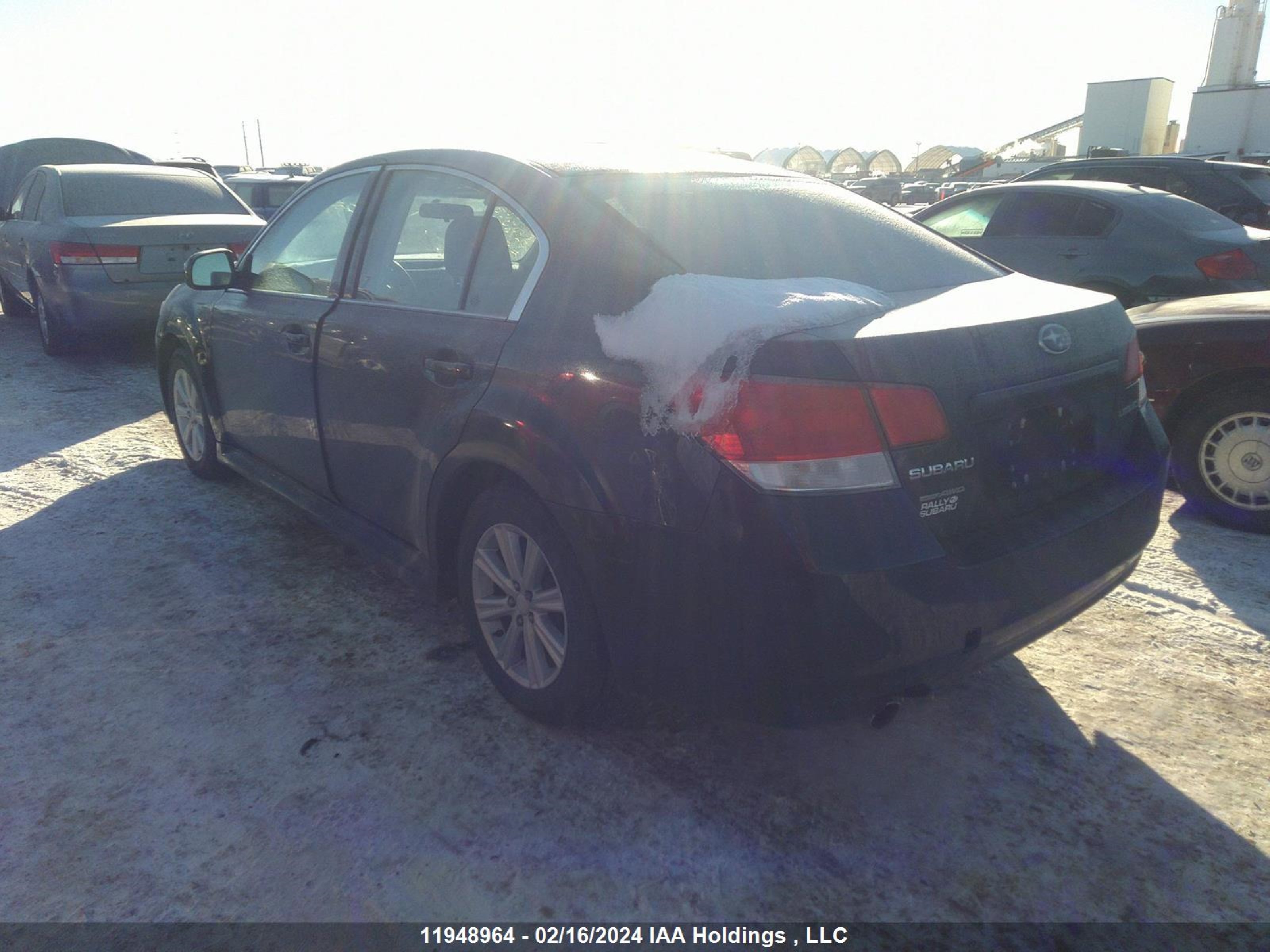 Photo 2 VIN: 4S3BMGB61C3005881 - SUBARU LEGACY 