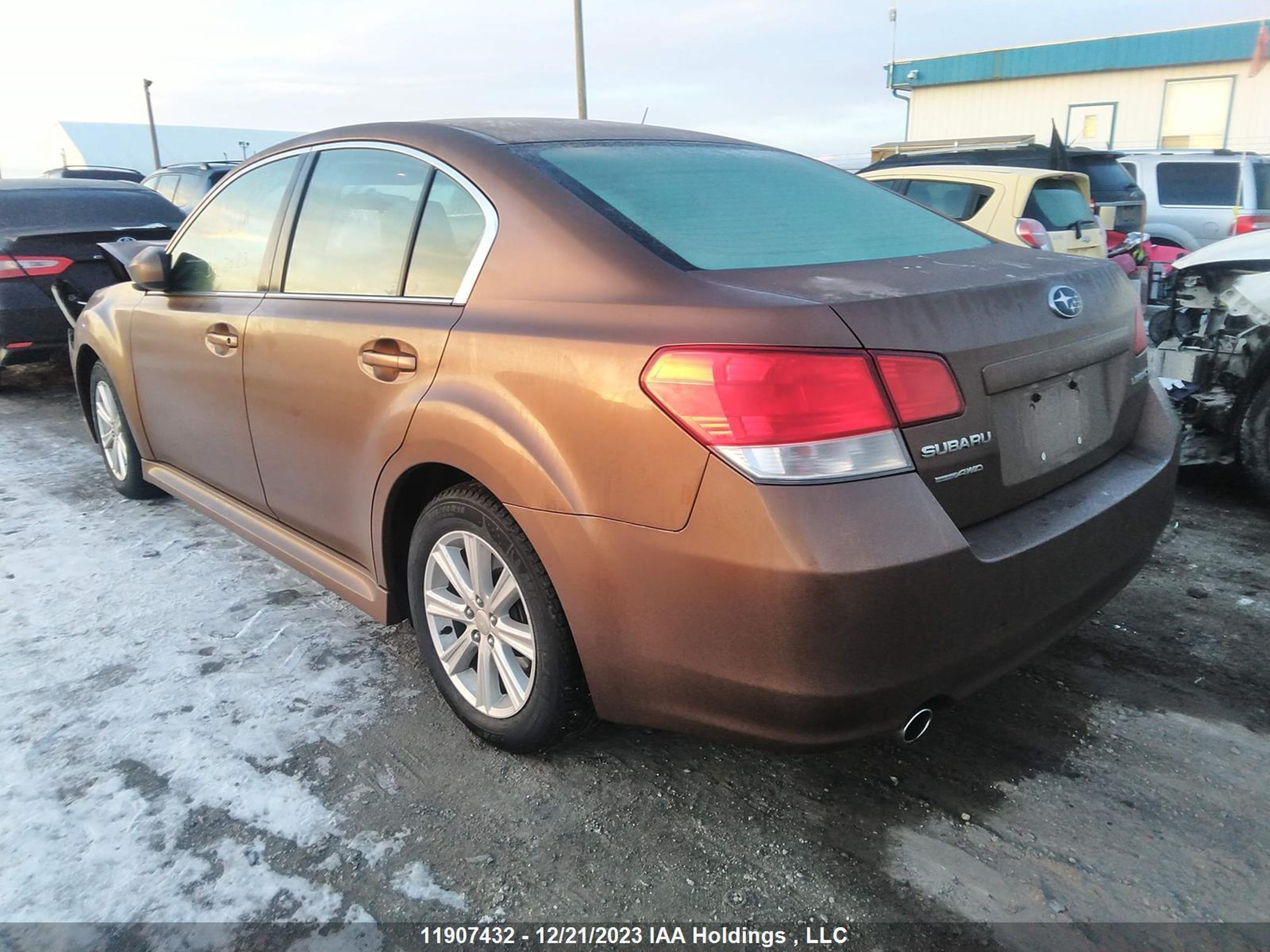 Photo 2 VIN: 4S3BMGB62B3211337 - SUBARU LEGACY 