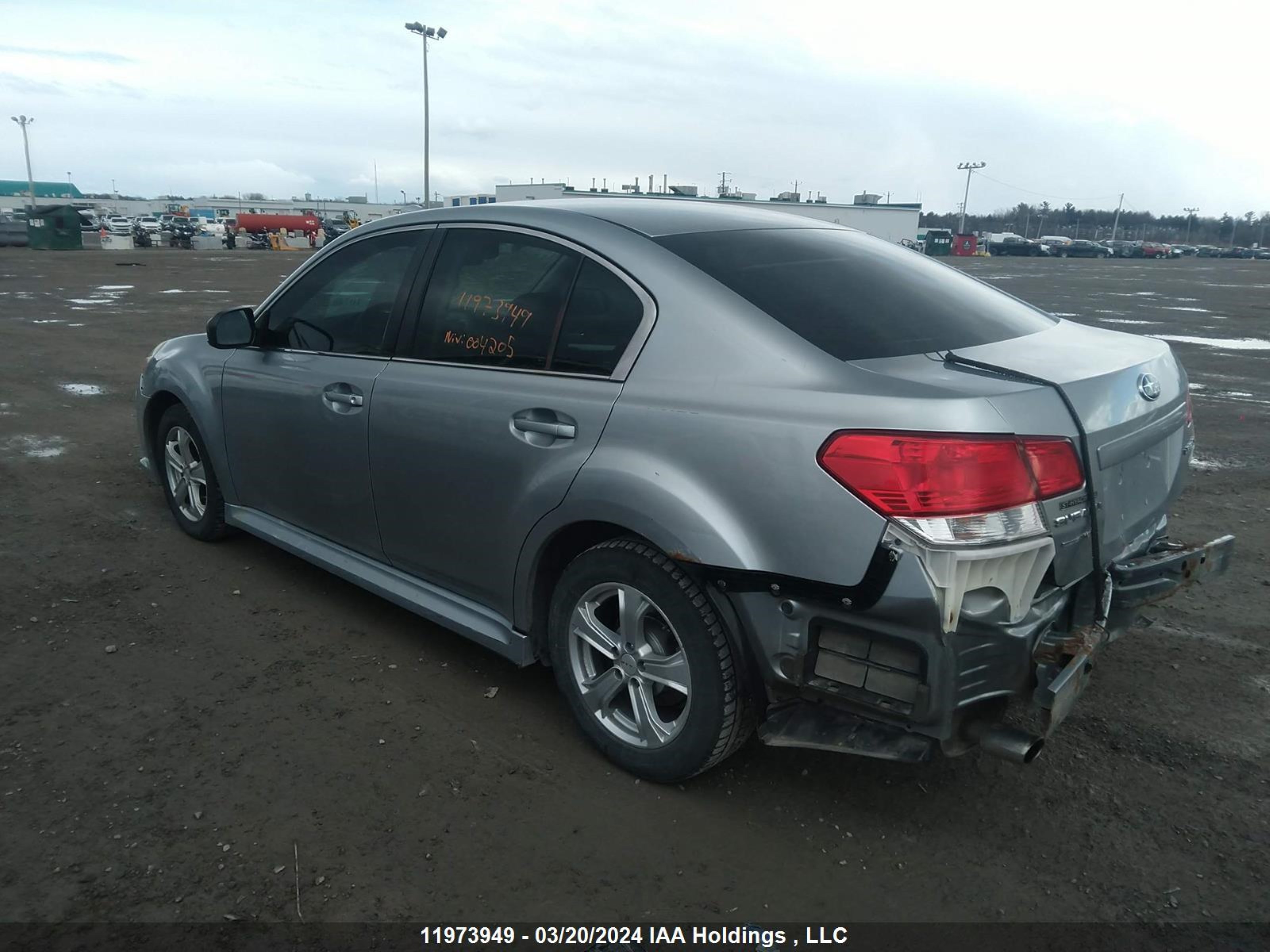 Photo 2 VIN: 4S3BMGB69D3004205 - SUBARU LEGACY 