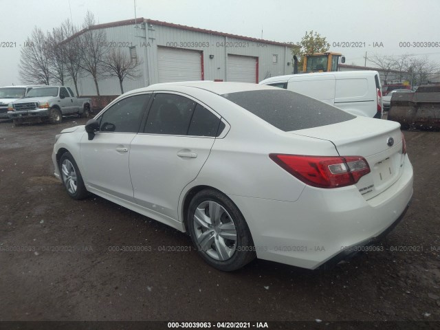 Photo 2 VIN: 4S3BNAA66J3035659 - SUBARU LEGACY 