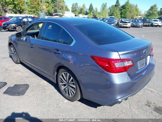 Photo 2 VIN: 4S3BNAB60J3003773 - SUBARU LEGACY 