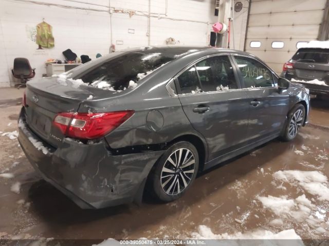 Photo 3 VIN: 4S3BNAB61K3011866 - SUBARU LEGACY 