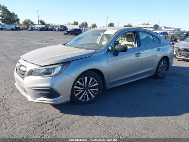 Photo 1 VIN: 4S3BNAB64J3013397 - SUBARU LEGACY 