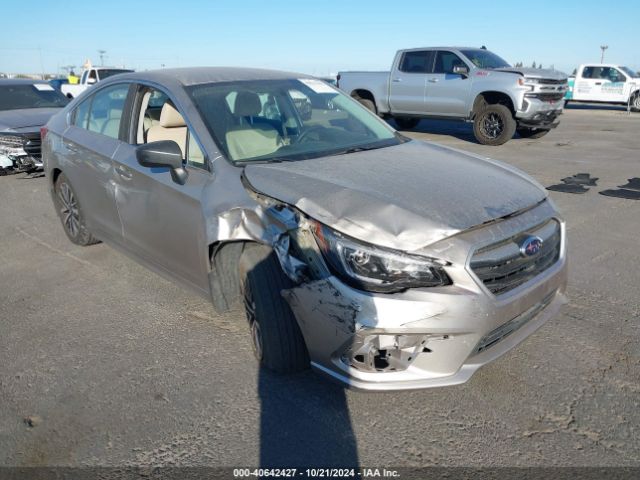 Photo 5 VIN: 4S3BNAB64J3013397 - SUBARU LEGACY 