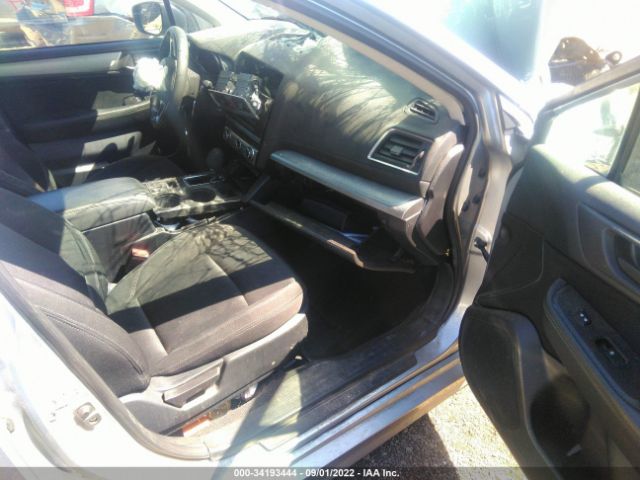 Photo 4 VIN: 4S3BNAB65J3016177 - SUBARU LEGACY 