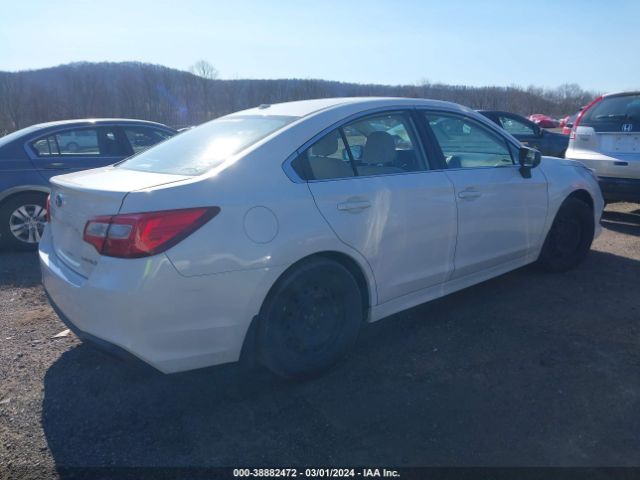 Photo 3 VIN: 4S3BNAB67K3035587 - SUBARU LEGACY 