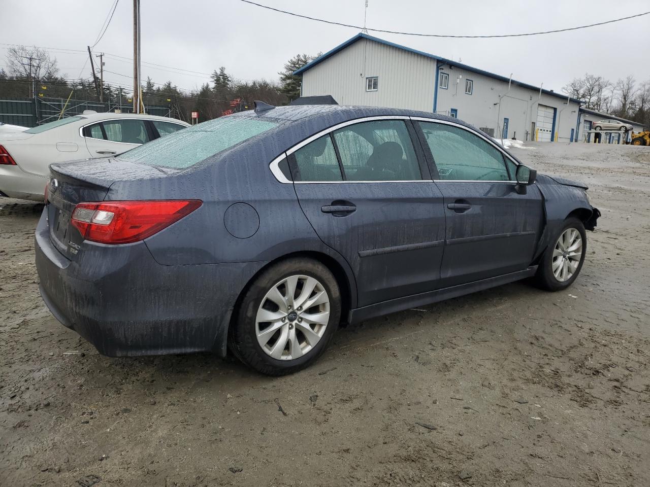 Photo 2 VIN: 4S3BNAC60H3035678 - SUBARU LEGACY 