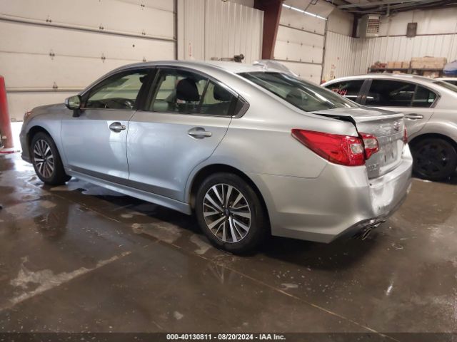 Photo 2 VIN: 4S3BNAC60J3004808 - SUBARU LEGACY 