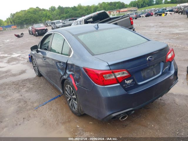 Photo 2 VIN: 4S3BNAC60J3023715 - SUBARU LEGACY 