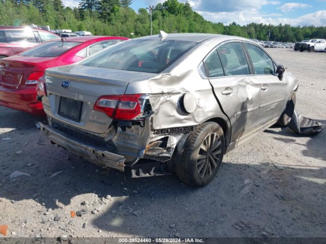 Photo 3 VIN: 4S3BNAC61J3042340 - SUBARU LEGACY 