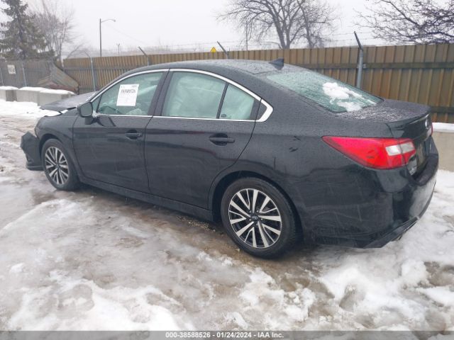 Photo 2 VIN: 4S3BNAC62J3017835 - SUBARU LEGACY 