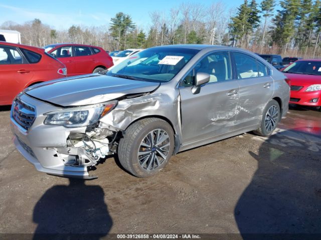 Photo 1 VIN: 4S3BNAC64J3002463 - SUBARU LEGACY 