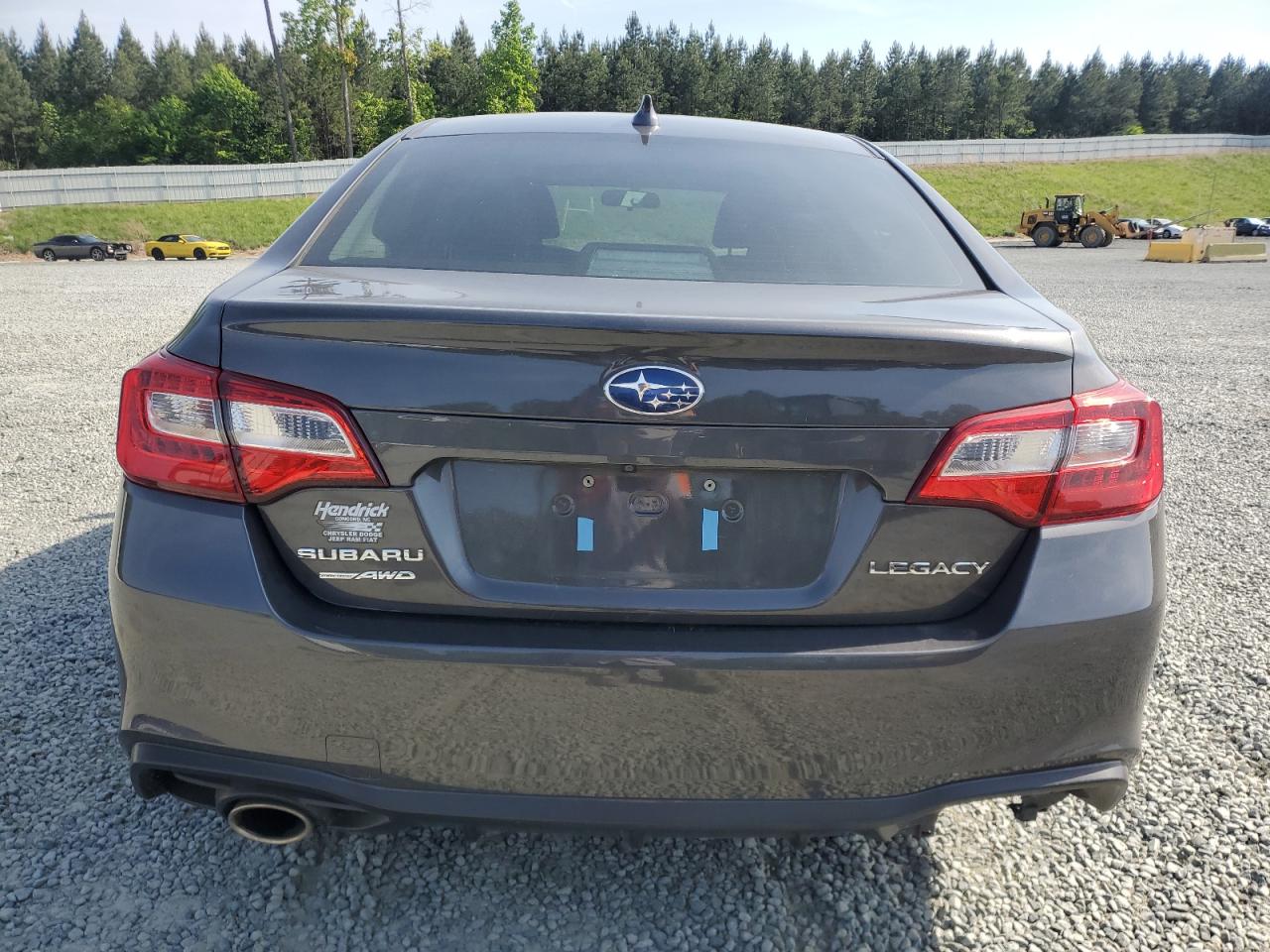 Photo 5 VIN: 4S3BNAC66J3024190 - SUBARU LEGACY 