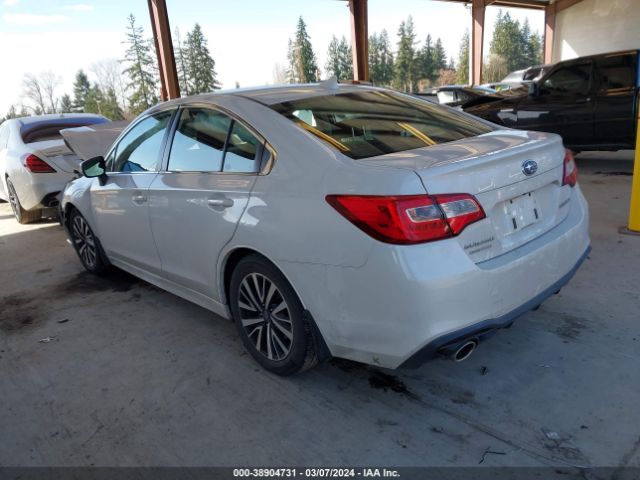 Photo 2 VIN: 4S3BNAC66J3032645 - SUBARU LEGACY 