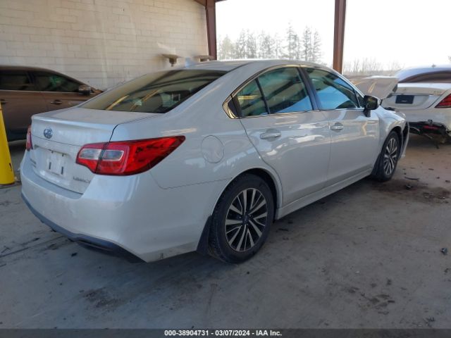 Photo 3 VIN: 4S3BNAC66J3032645 - SUBARU LEGACY 