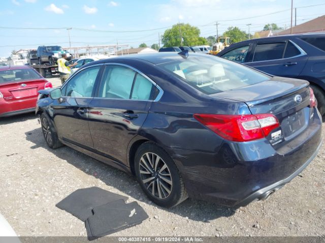 Photo 2 VIN: 4S3BNAC66J3035710 - SUBARU LEGACY 