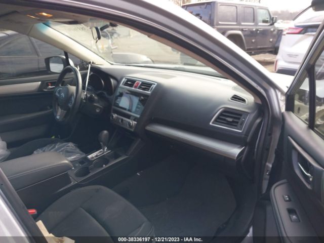 Photo 4 VIN: 4S3BNAC67H3048444 - SUBARU LEGACY 