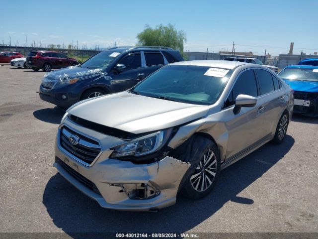 Photo 1 VIN: 4S3BNAC67J3026420 - SUBARU LEGACY 