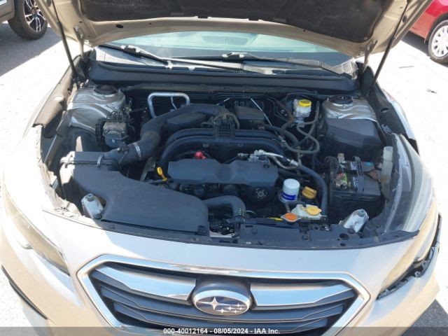 Photo 9 VIN: 4S3BNAC67J3026420 - SUBARU LEGACY 