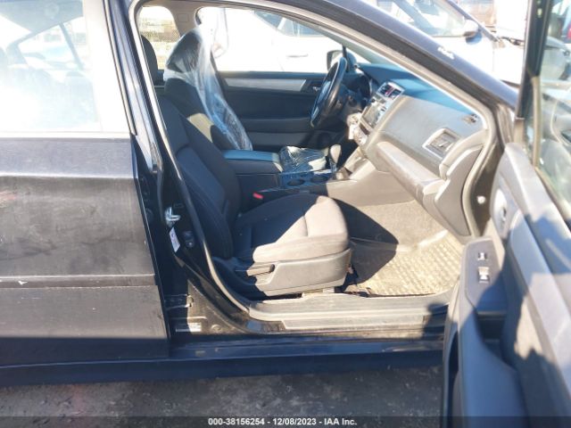 Photo 4 VIN: 4S3BNAC68F3019175 - SUBARU LEGACY 