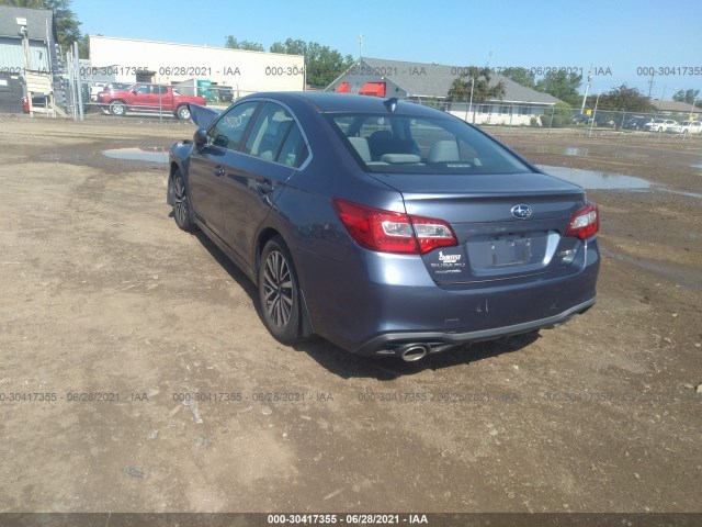 Photo 2 VIN: 4S3BNAC68J3013126 - SUBARU LEGACY 