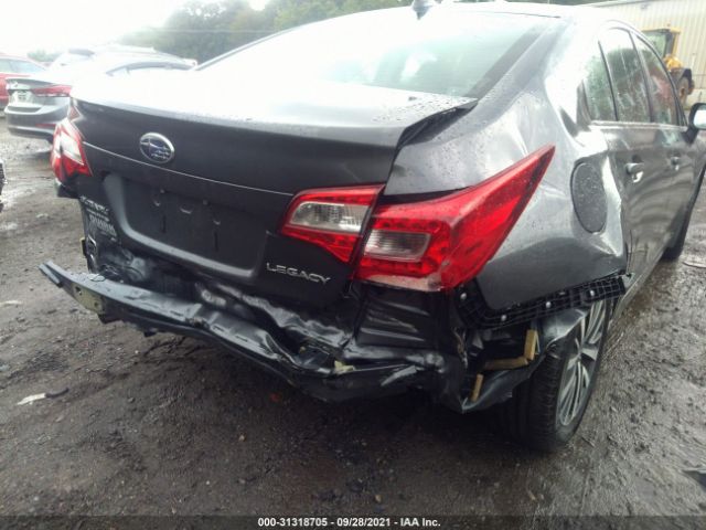 Photo 5 VIN: 4S3BNAC68J3016060 - SUBARU LEGACY 