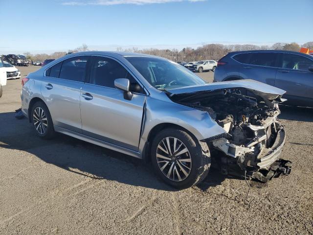 Photo 3 VIN: 4S3BNAC69J3031134 - SUBARU LEGACY 2.5 