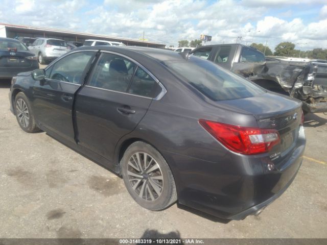 Photo 2 VIN: 4S3BNAC6XJ3033328 - SUBARU LEGACY 