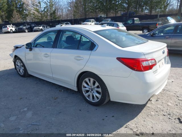 Photo 2 VIN: 4S3BNAD63H3030716 - SUBARU LEGACY 