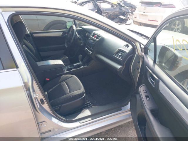 Photo 4 VIN: 4S3BNAF61H3054770 - SUBARU LEGACY 