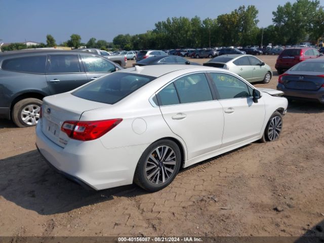 Photo 3 VIN: 4S3BNAF61K3038107 - SUBARU LEGACY 