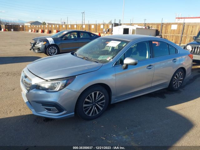 Photo 1 VIN: 4S3BNAF62J3022142 - SUBARU LEGACY 