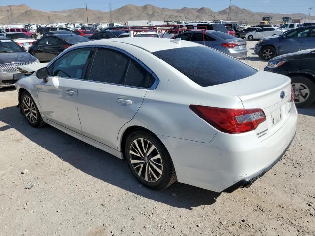 Photo 1 VIN: 4S3BNAF65J3040277 - SUBARU LEGACY 