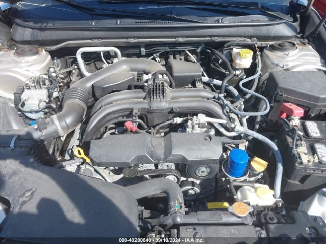 Photo 9 VIN: 4S3BNAF65J3046886 - SUBARU LEGACY 