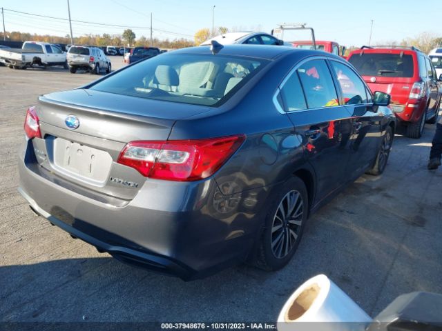 Photo 3 VIN: 4S3BNAF68J3004180 - SUBARU LEGACY 