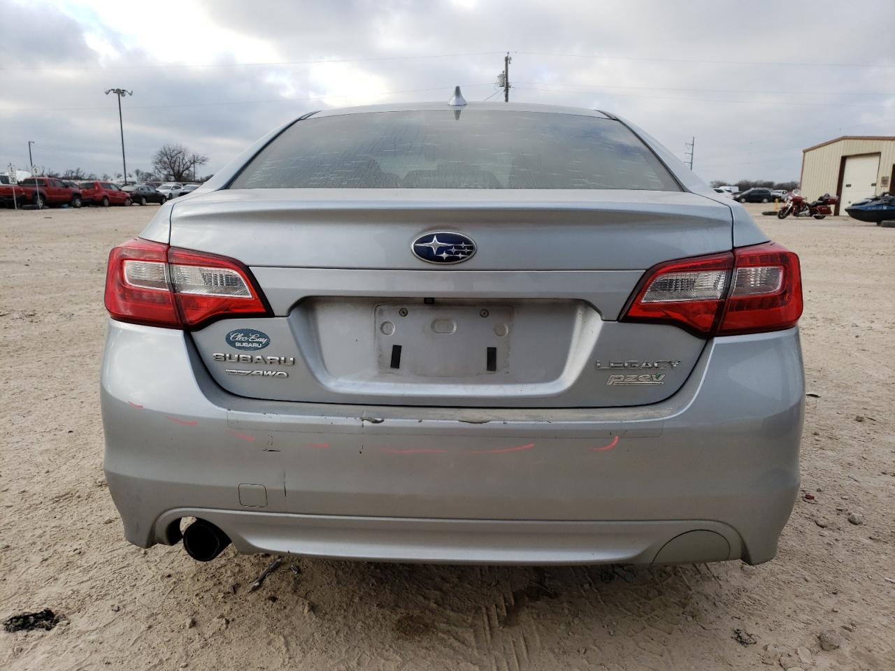 Photo 5 VIN: 4S3BNAH62H3067489 - SUBARU LEGACY 