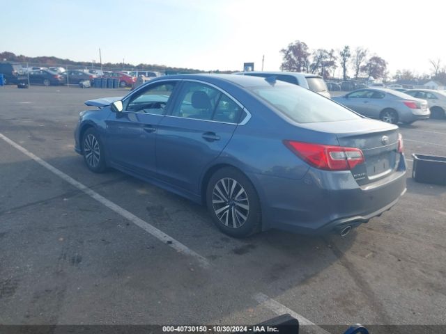 Photo 2 VIN: 4S3BNAH64J3031793 - SUBARU LEGACY 