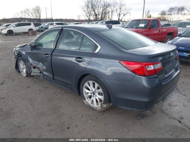 Photo 2 VIN: 4S3BNAH66H3005643 - SUBARU LEGACY 