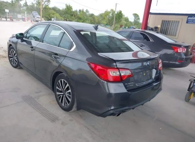 Photo 2 VIN: 4S3BNAH66K3002376 - SUBARU LEGACY 