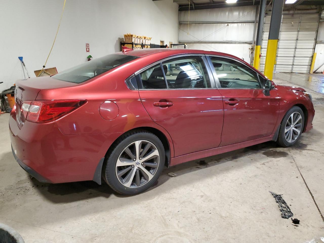 Photo 2 VIN: 4S3BNAJ62K3006788 - SUBARU LEGACY 