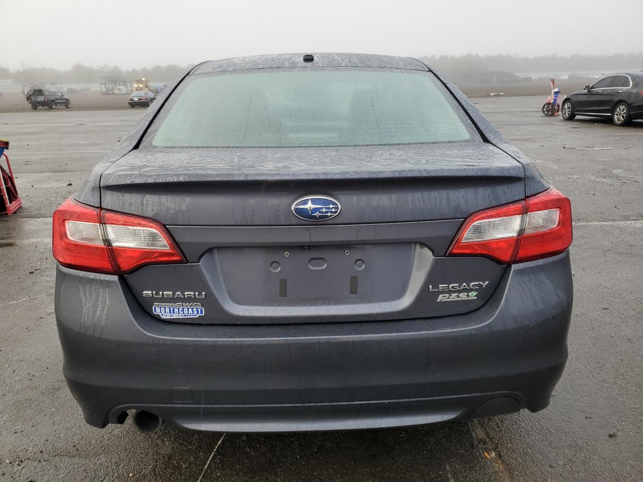 Photo 5 VIN: 4S3BNAJ68F3037677 - SUBARU LEGACY 