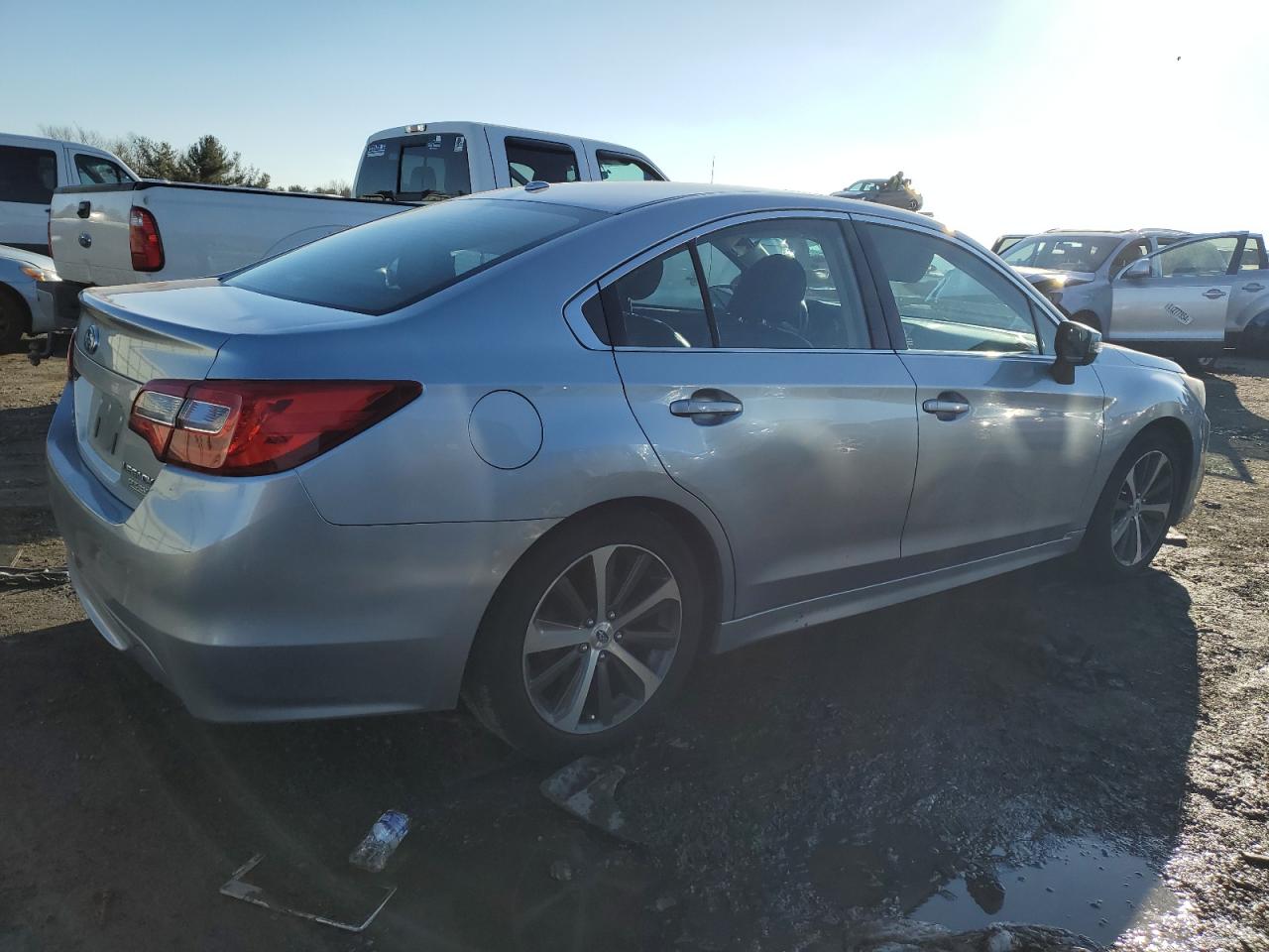 Photo 2 VIN: 4S3BNAL67F3020544 - SUBARU LEGACY 