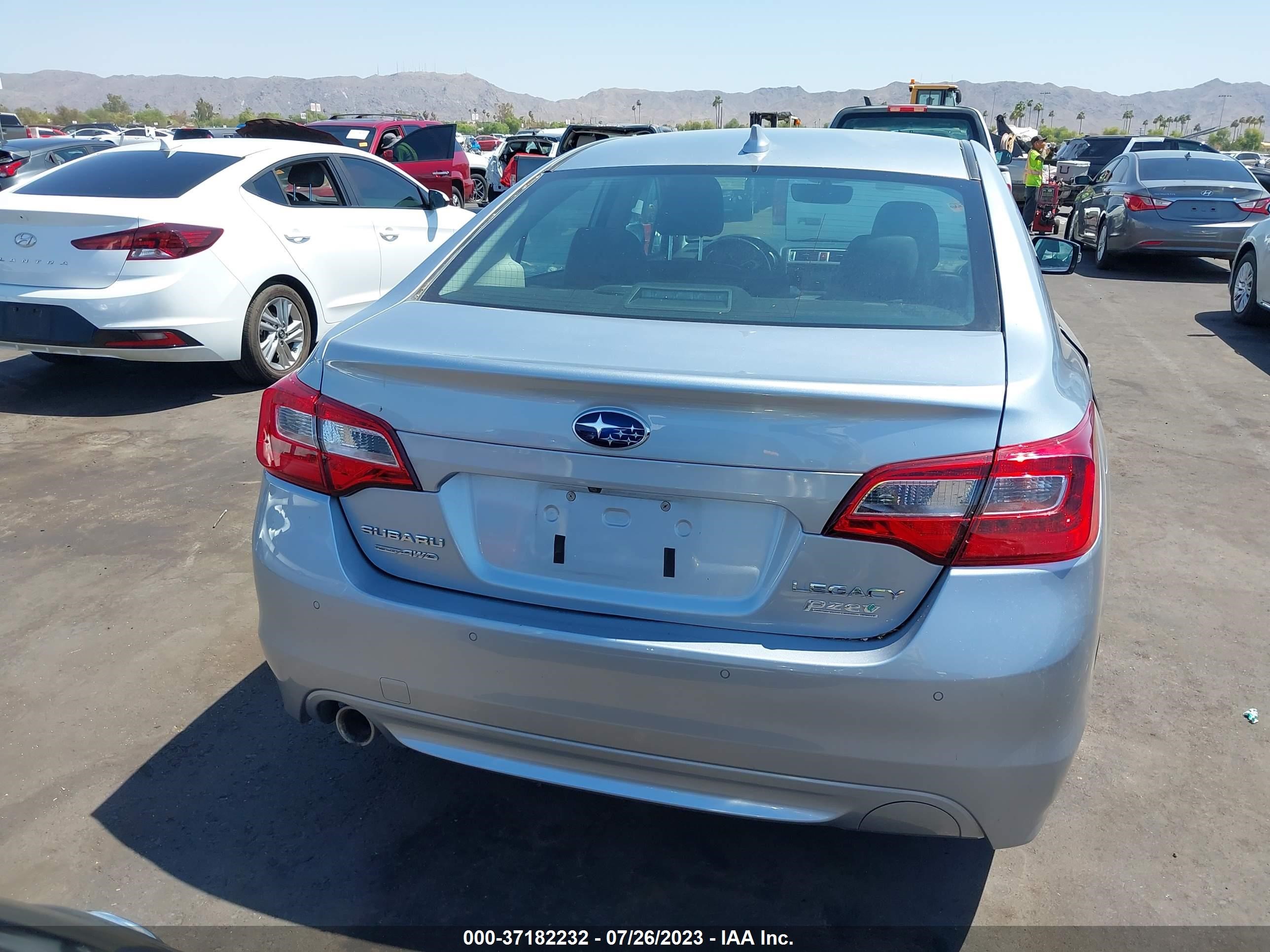 Photo 15 VIN: 4S3BNAN61H3020927 - SUBARU LEGACY 