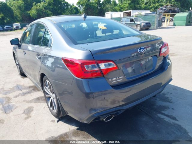 Photo 2 VIN: 4S3BNAN61J3035983 - SUBARU LEGACY 