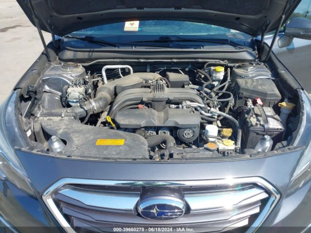 Photo 9 VIN: 4S3BNAN61J3035983 - SUBARU LEGACY 