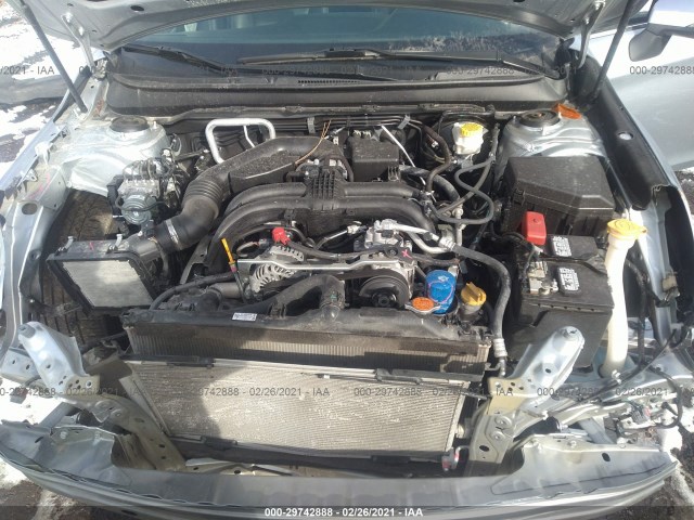 Photo 9 VIN: 4S3BNAN61J3043372 - SUBARU LEGACY 