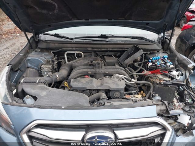 Photo 9 VIN: 4S3BNAN62J3025768 - SUBARU LEGACY 