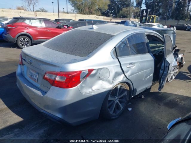 Photo 3 VIN: 4S3BNAN65J3022928 - SUBARU LEGACY 